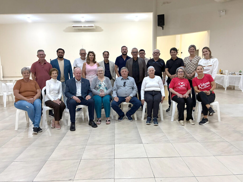 Deputado Marcos Vieira anuncia recursos para melhorias no Centro de Convivência do Idoso